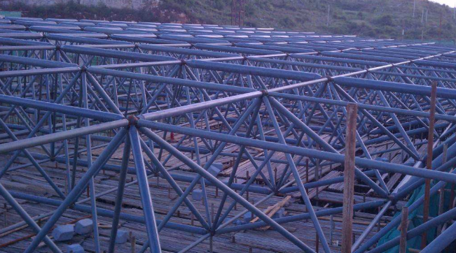 应城概述网架加工中对钢材的质量的过细恳求
